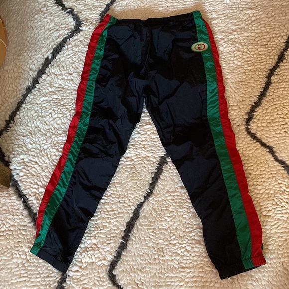 Authentic Gucci waterproof wind breaker pants size medium - Picture 4 of 10